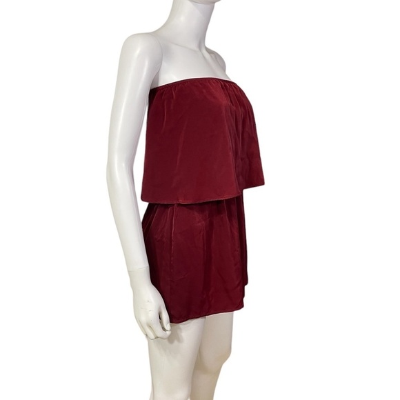 Silence and Noise Red Strapless Romper - Picture 5 of 7